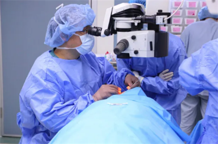 屈光矯視,?，斎鹨曆劭?上海眼科醫(yī)院